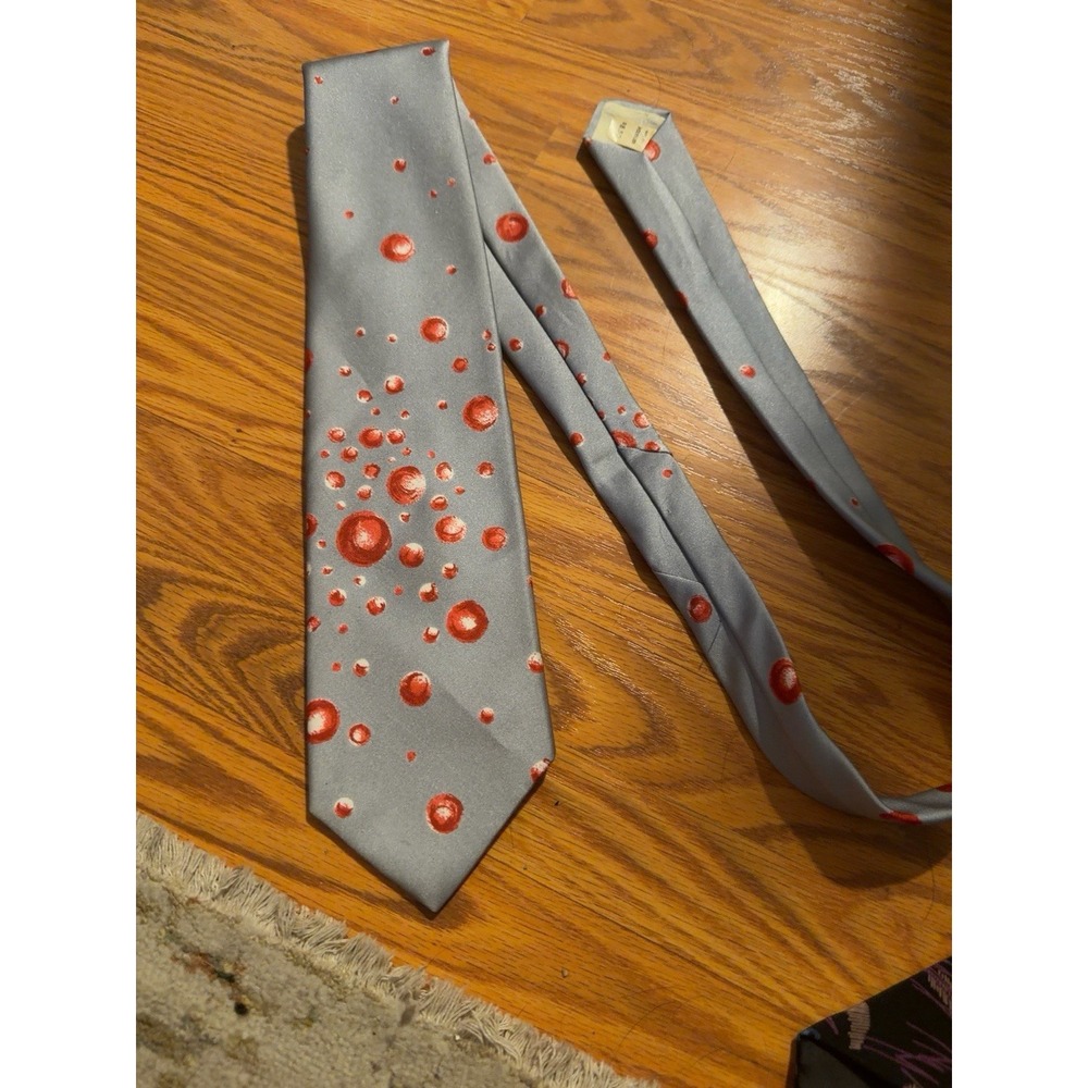 Vintage Oleg Cassini Red Bubble Novelty Necktie Gray Satin Polyester Fields